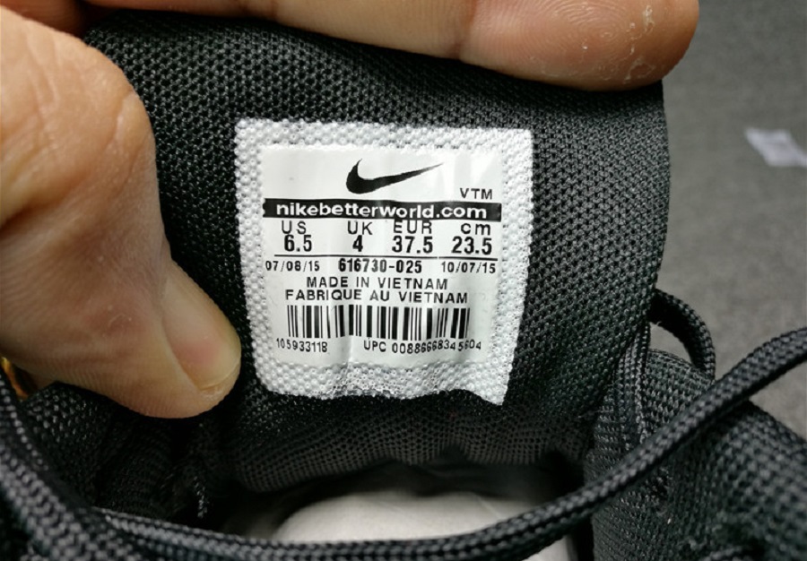 Phân biệt giày Nike thật và fake qua tem