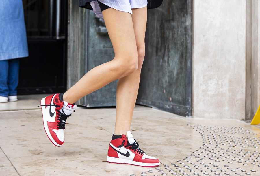 Phân biệt giày Nike chính hãng và fake dựa vào chất liệu 
