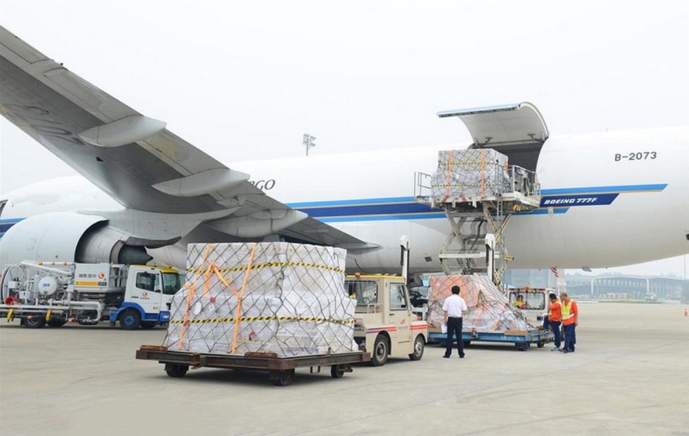Dịch vụ giao hàng tại sân bay của Viễn Đông Shipping có nhiều ưu điểm nổi bật mà các đơn vị khác không có được.